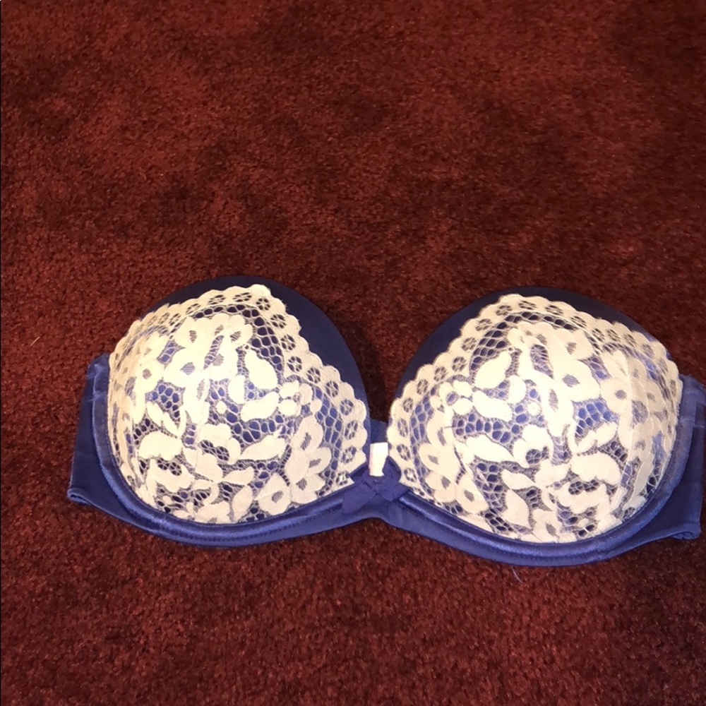 Victoria’s Secret Very Sexy Strapless Bra 32C